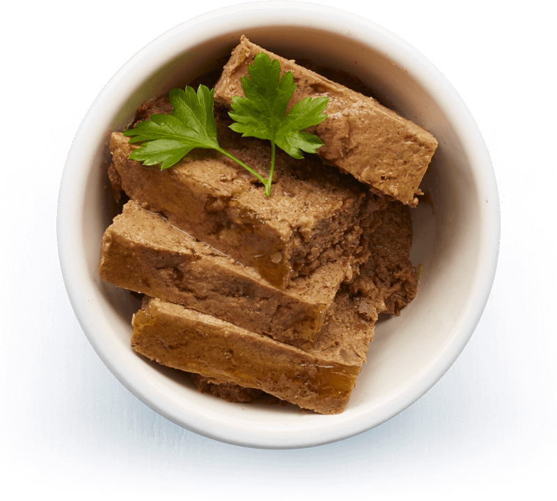 An image of Tails wet food. Farmhouse cuts with beef & tripe.